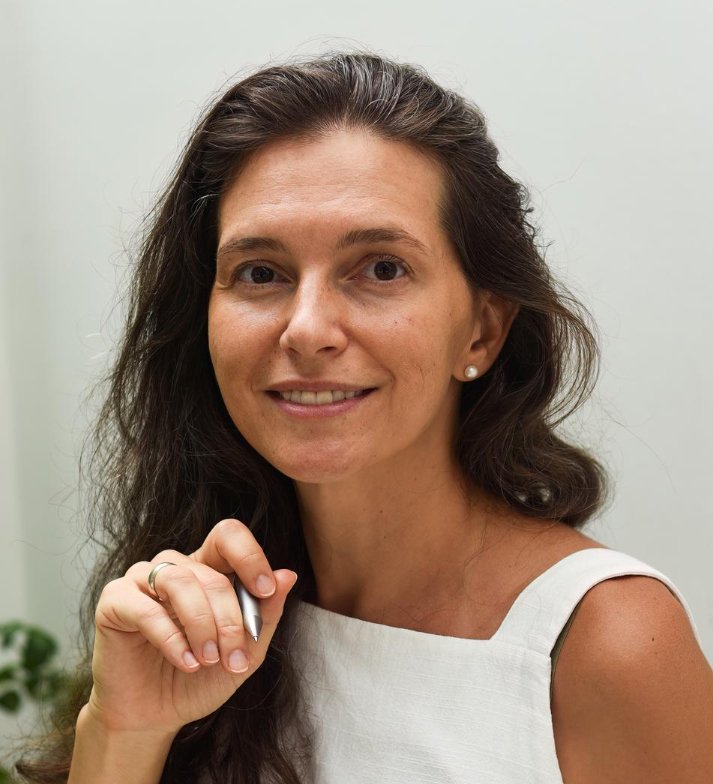 Dra. Heloísa Parente